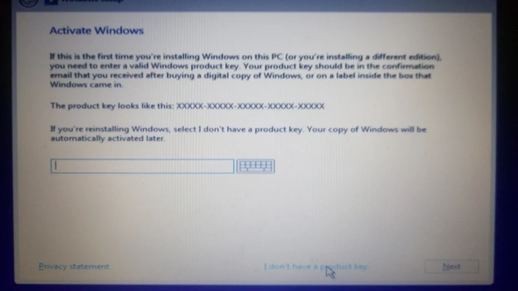 Windows 10 Pro English Product Key Entry (Activation) Screen